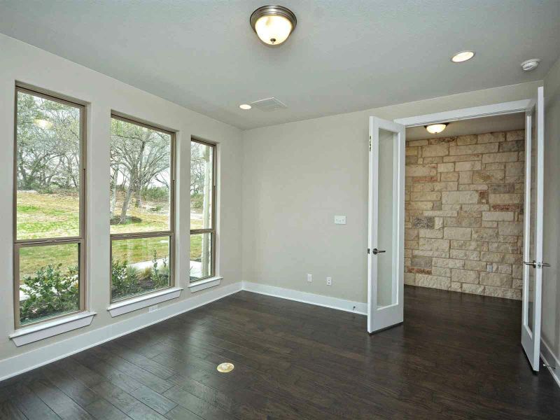 Representative unfurnished interior of a home built from the Madera II by Giddens Homes in Scofield Farms Estates, Georgetown (Image 424).