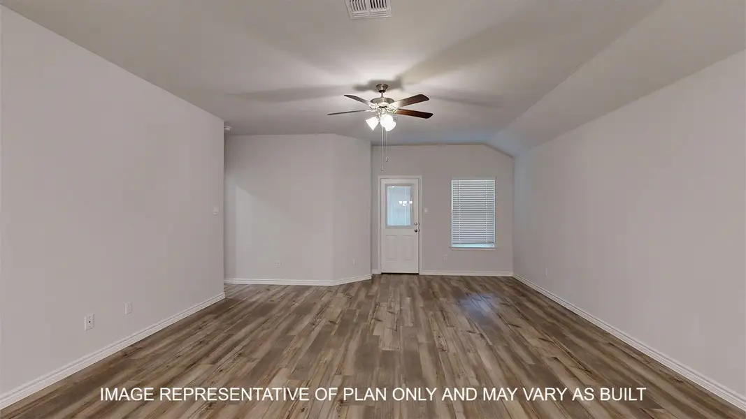 Spacious, unfurnished interior of a new home in Turnbo Ranch Traditions, Killeen (Image 10).