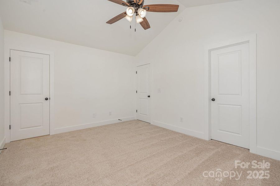 Spacious, unfurnished interior of a new home in , Gastonia (Image 10).