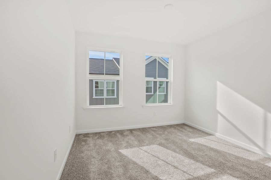 Spacious, unfurnished interior of a new home in Galloway Towns, Charlotte (Image 16).