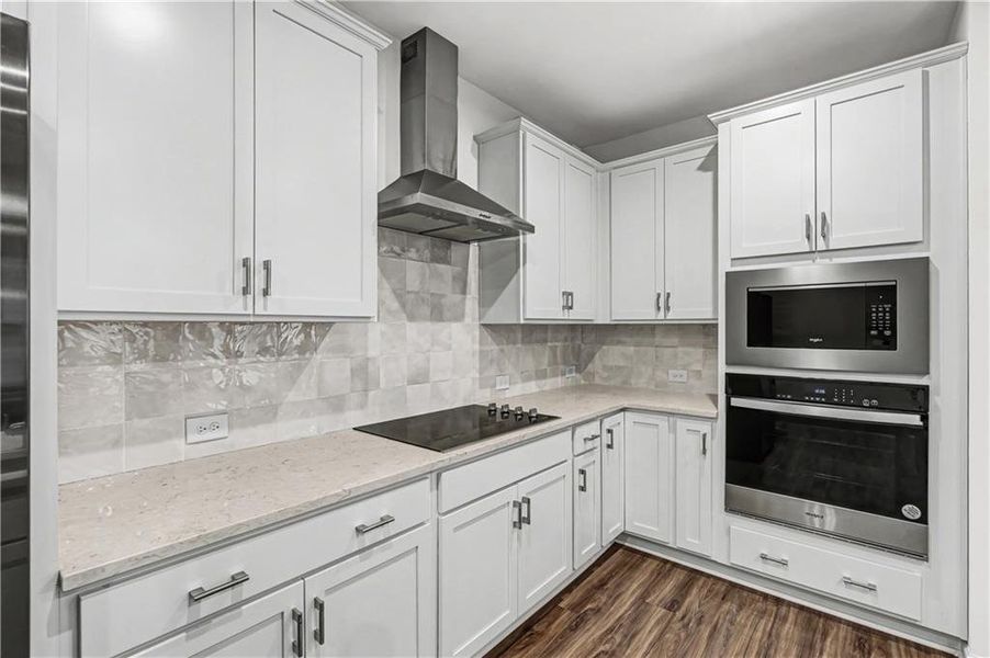 Furnished interior view inside a new home in , Cartersville (Image 19).