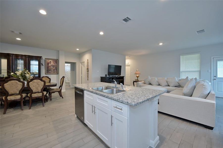 Furnished interior view inside a new home in , Fort Worth (Image 10).