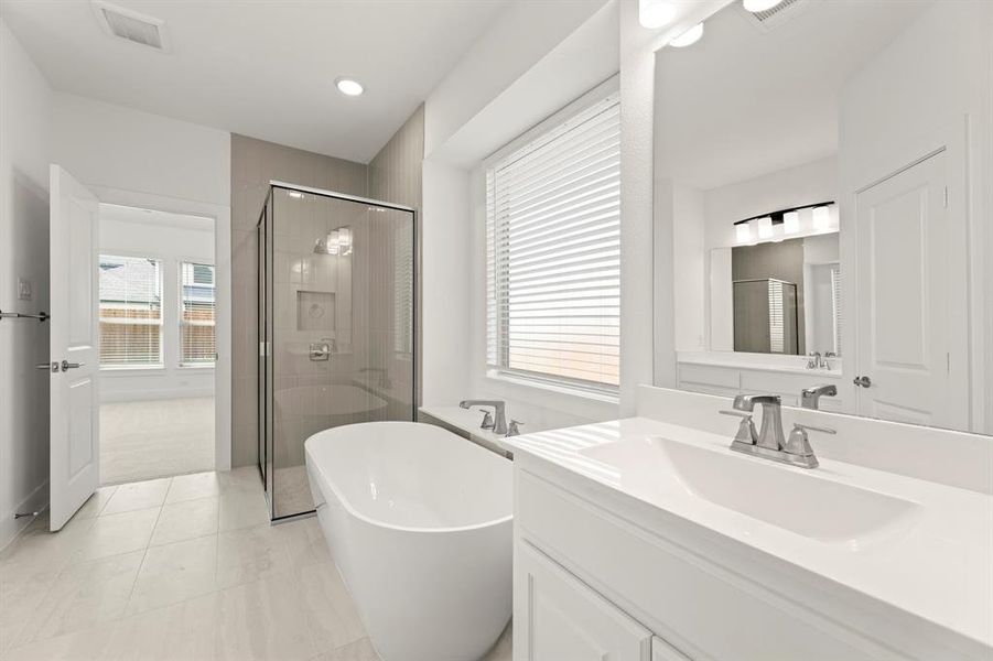 20. 2407 Parkway - Bath (4)