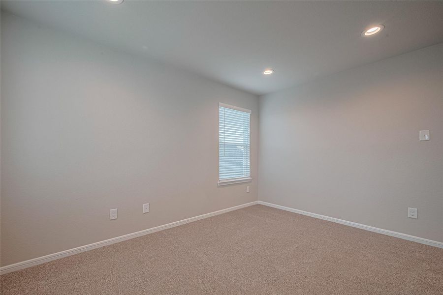 Spacious, unfurnished interior of a new home in La Segarra, Brookshire (Image 21).