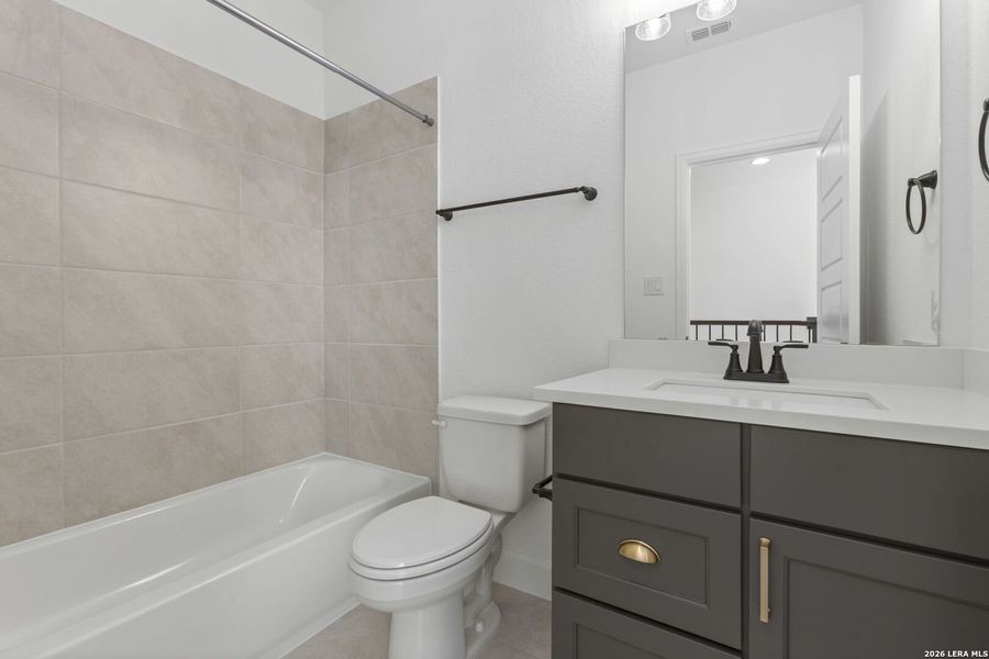 Furnished interior view inside a new home in Esperanza, Boerne (Image 11).