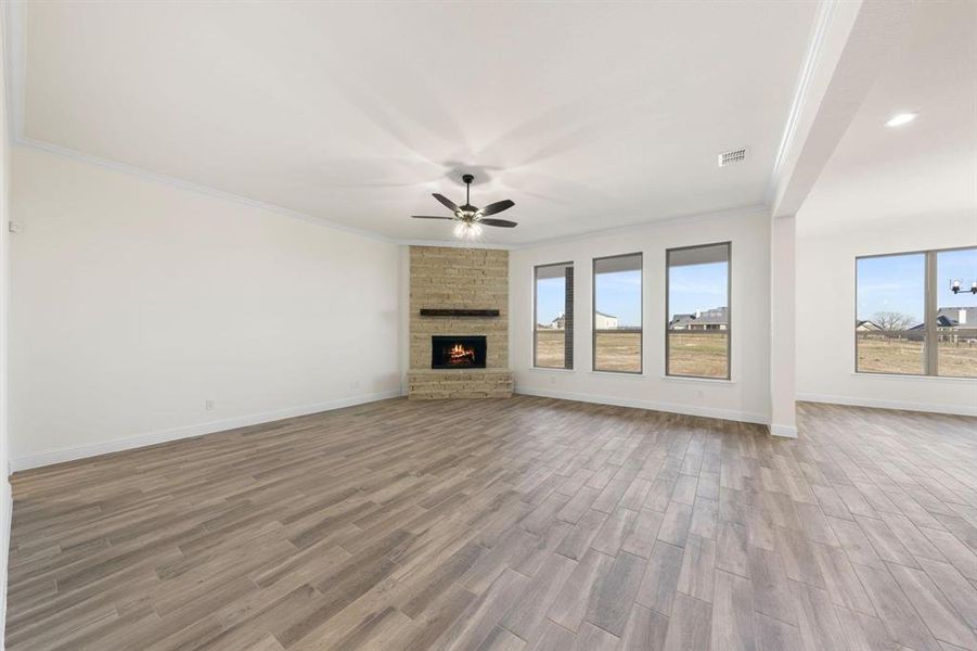 Spacious, unfurnished interior of a new home in , Waxahachie (Image 20).