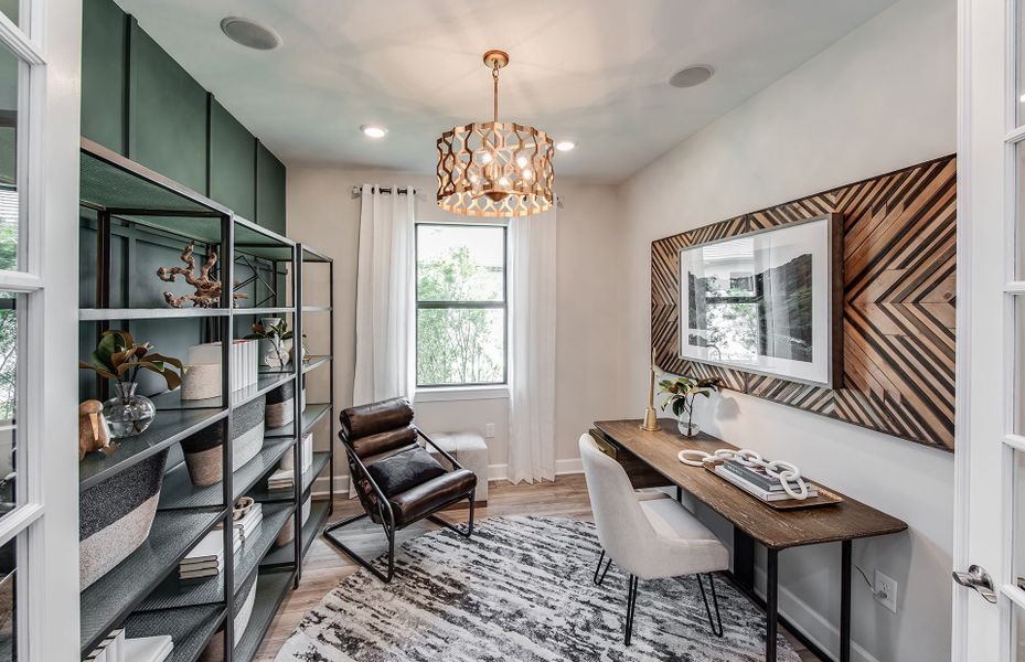 Den, perfect for a home office Den, perfect for a home office