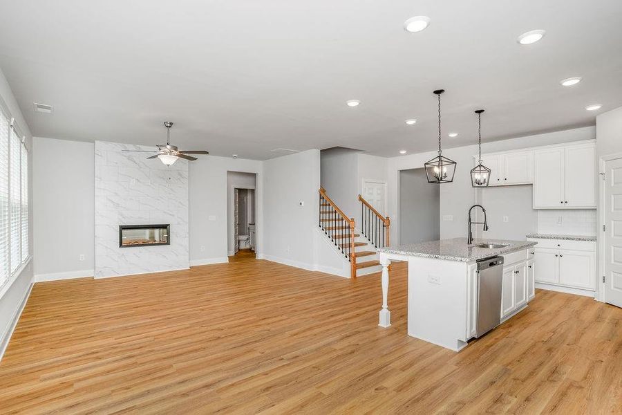 Spacious, unfurnished interior of a new home in , Snellville (Image 16). Spacious, unfurnished interior of a new home in , Snellville (Image 16).