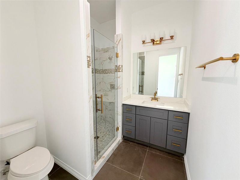 Furnished interior view inside a new home in , Dayton (Image 7).