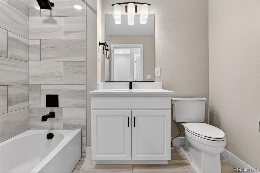 Furnished interior view inside a new home in , Lakewood (Image 13). Furnished interior view inside a new home in , Lakewood (Image 13).