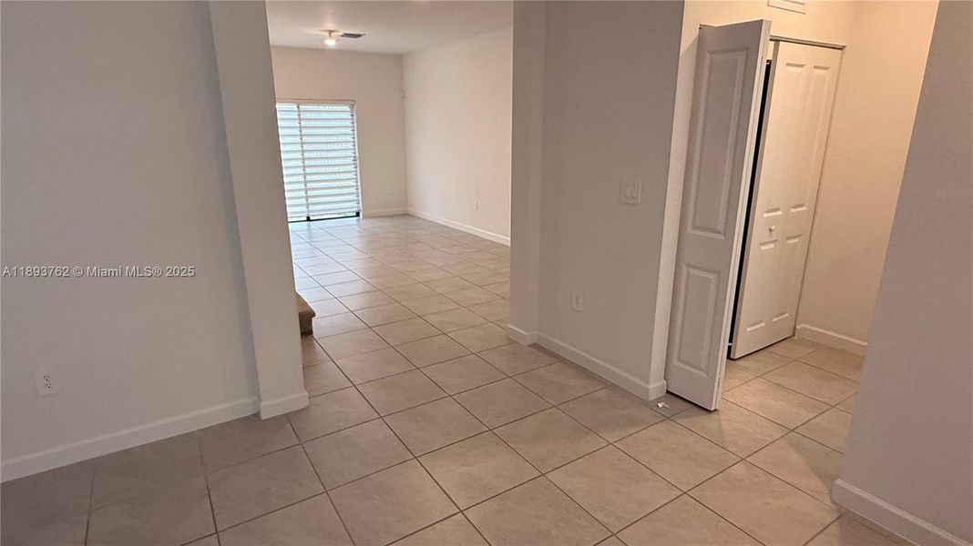 Spacious, unfurnished interior of a new home in , Homestead (Image 15).