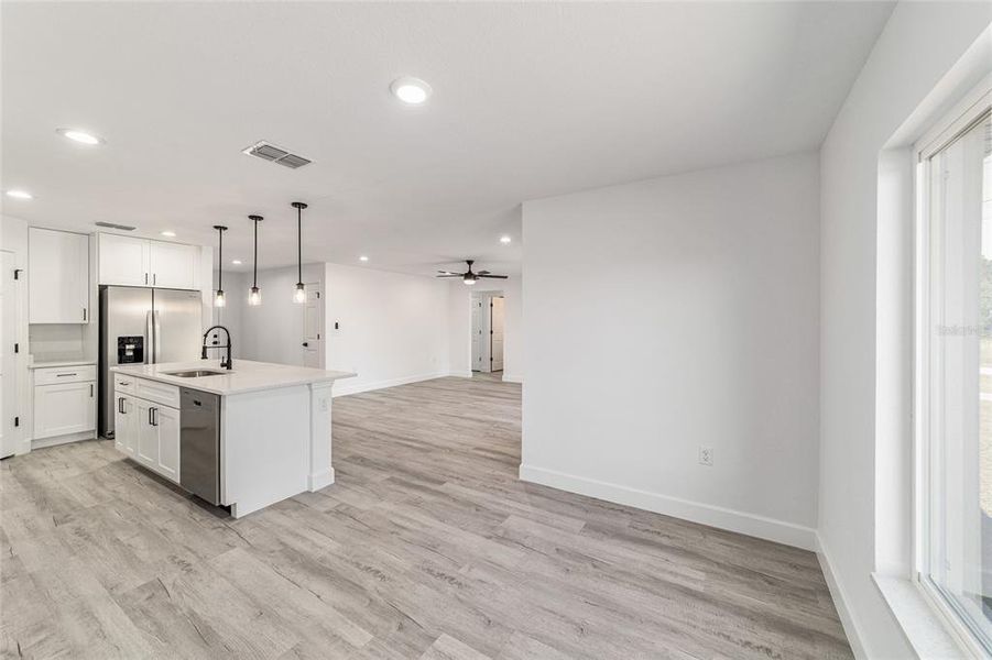 Spacious, unfurnished interior of a new home in , Ocala (Image 52).