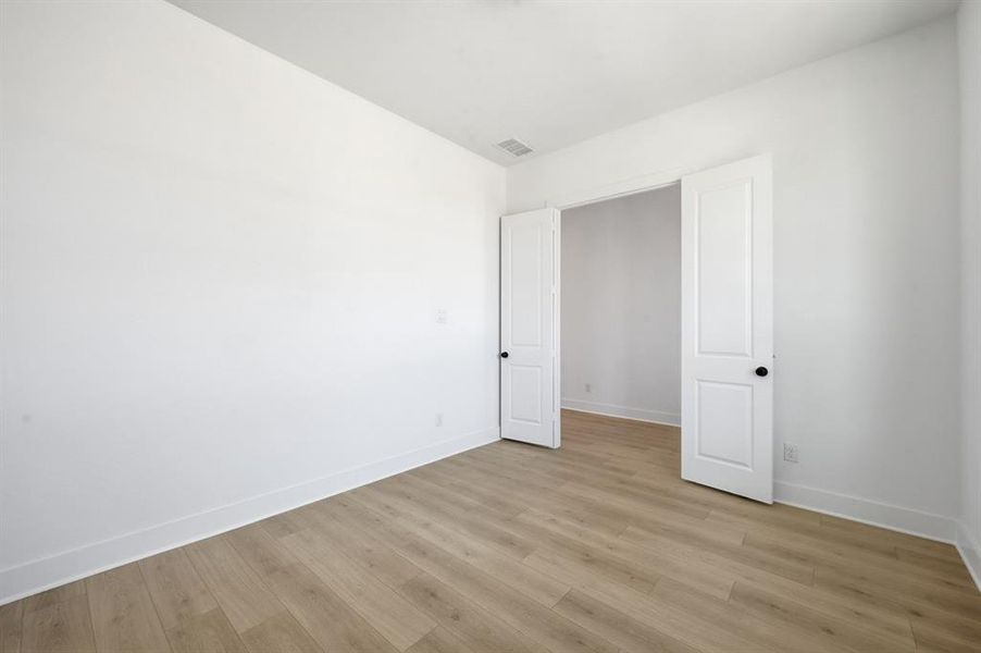 Spacious, unfurnished interior of a new home in Wellington: Artisan Series - 50ft lots, Haslet (Image 22). Spacious, unfurnished interior of a new home in Wellington: Artisan Series - 50ft lots, Haslet (Image 22).