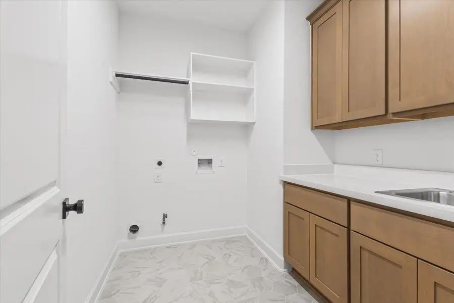 Furnished interior view inside a new home in , Missouri City (Image 13).
