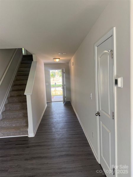 Spacious, unfurnished interior of a new home in , Kings Mountain (Image 3).