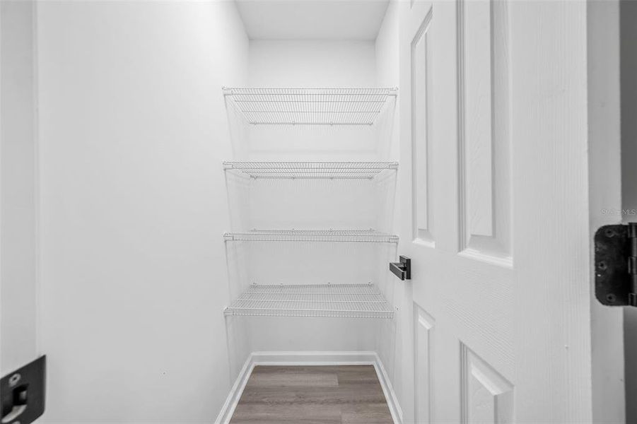 Spacious, unfurnished interior of a new home in , Gainesville (Image 29).