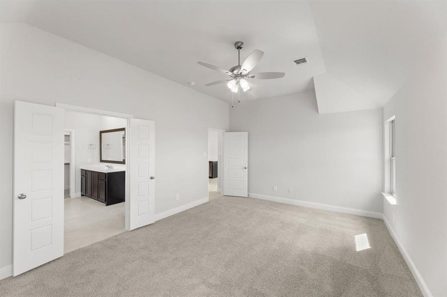 1121 Nighthawk-Primary Suite-2