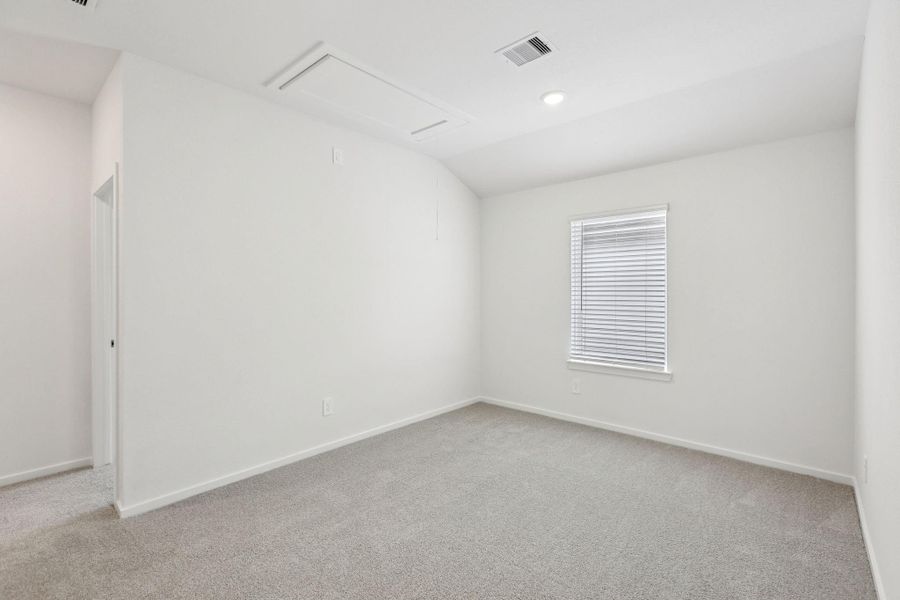 Spacious, unfurnished interior of a new home in Southwinds, Baytown (Image 37). Spacious, unfurnished interior of a new home in Southwinds, Baytown (Image 37).