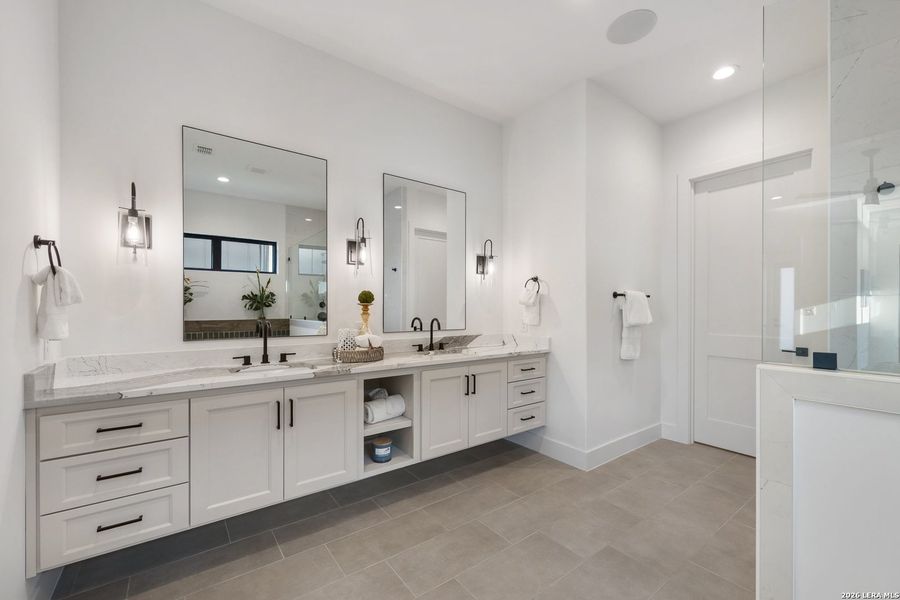 Furnished interior view inside a new home in , Kingsland (Image 11).