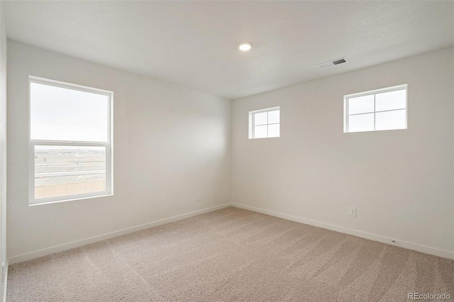 Spacious, unfurnished interior of a new home in Timberleaf, Thornton (Image 17).