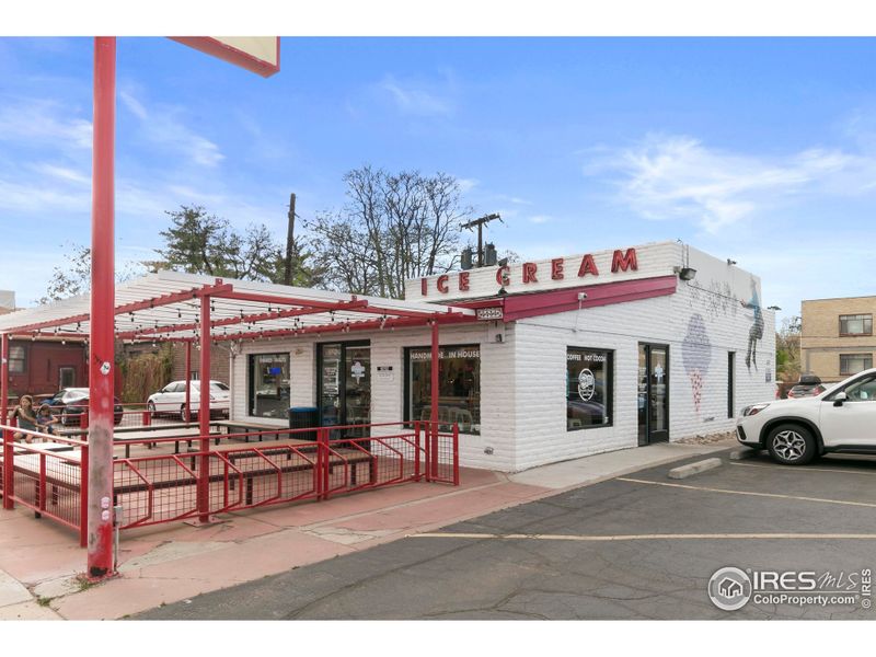 Front exterior of a new home in , Denver, CO, highlighting curb appeal (Image 29).