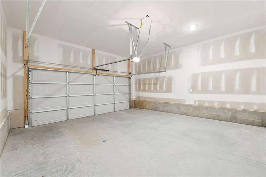 Spacious, unfurnished interior of a new home in Preserve at Mountain Creek, Pendergrass (Image 43).