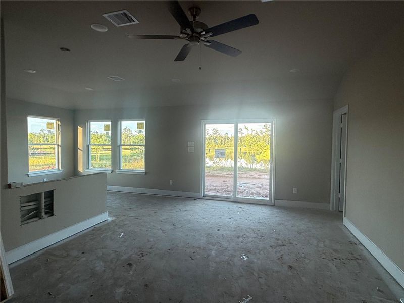 Image 8 of a home in .