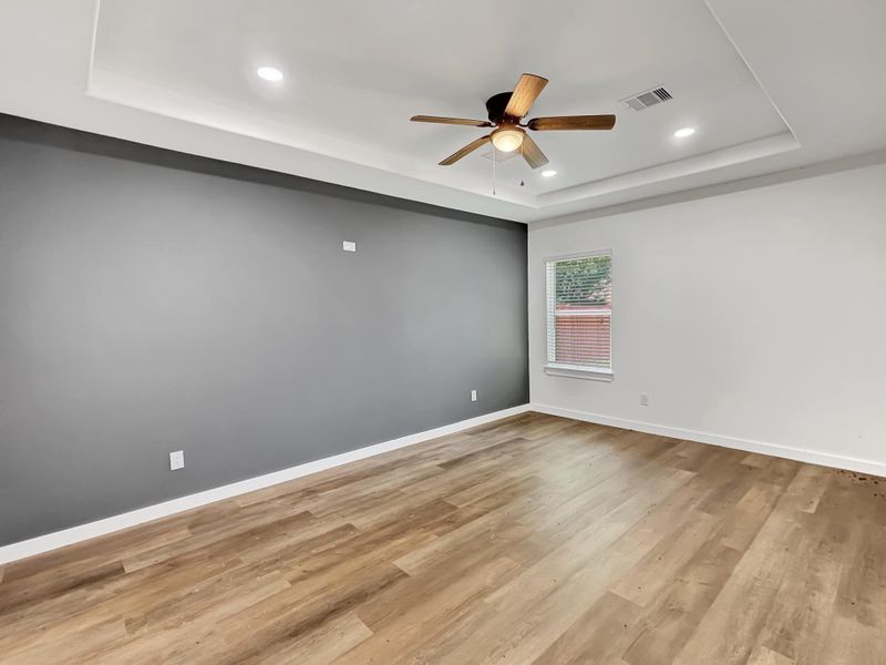 Spacious, unfurnished interior of a new home in , Livingston (Image 5).