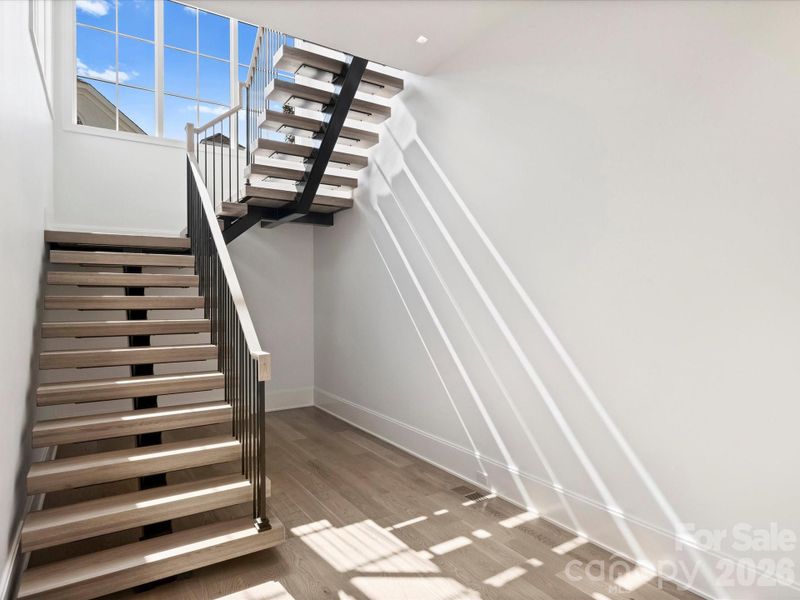 Spacious, unfurnished interior of a new home in , Charlotte (Image 20).