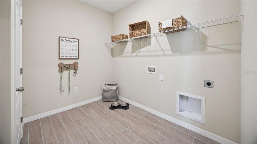 Spacious, unfurnished interior of a new home in Archers Mill, Ormond Beach (Image 17).