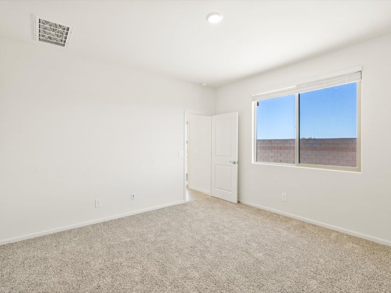 Welcome to the 1320 floorplan image taken at Fieldstone at Gladden Farms in Marana, AZ. Welcome to the 1320 floorplan image taken at Fieldstone at Gladden Farms in Marana, AZ.