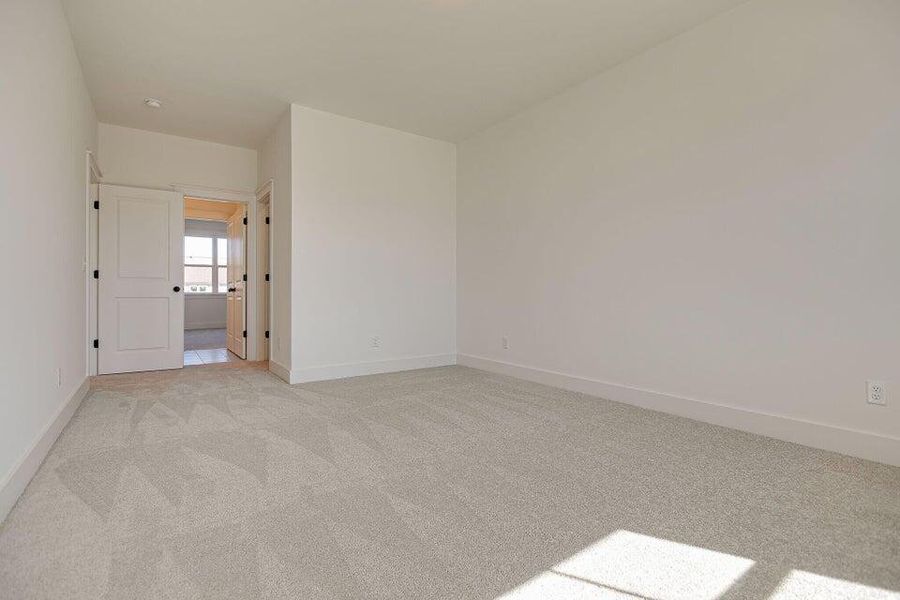 Spacious, unfurnished interior of a new home in Waterloo Estates, Johns Island (Image 19).