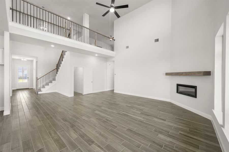 116 Grey wolf- Living Room-2374 116 Grey wolf- Living Room-2374