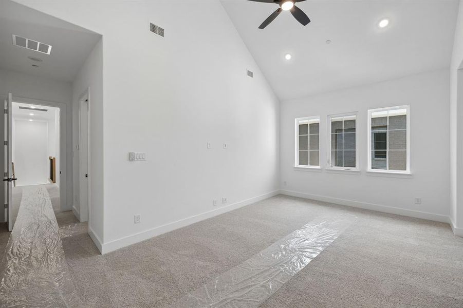 Spacious, unfurnished interior of a new home in , Frisco (Image 29).