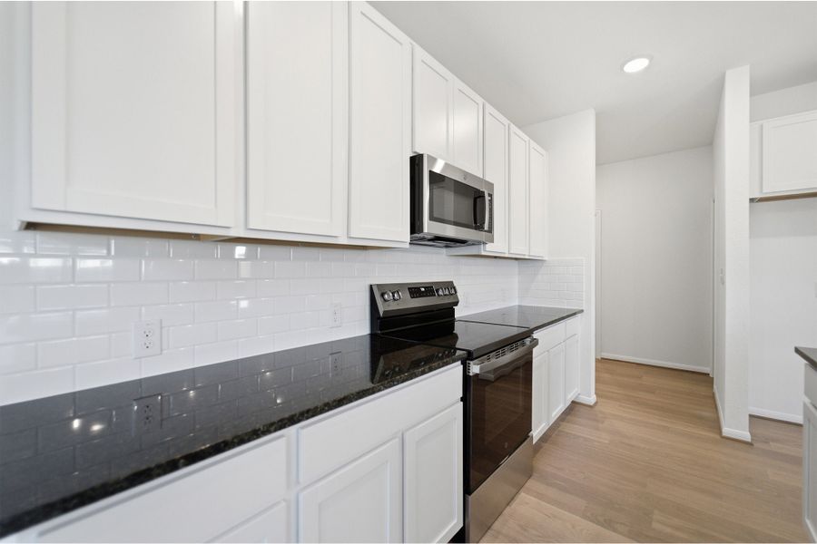 Furnished interior view inside a new home in Cool Water, Jarrell (Image 9).