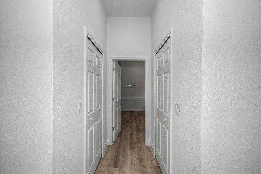 Spacious, unfurnished interior of a new home in , Ocala (Image 37).