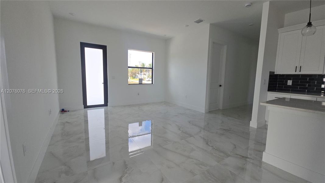 Eating area-livingroom