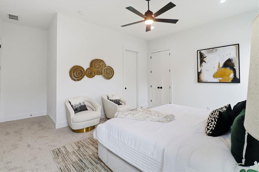 Furnished interior view inside a new home in , Dallas (Image 19).