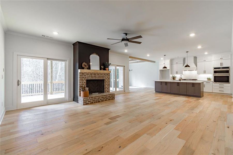 Spacious, unfurnished interior of a new home in , Gainesville (Image 19).