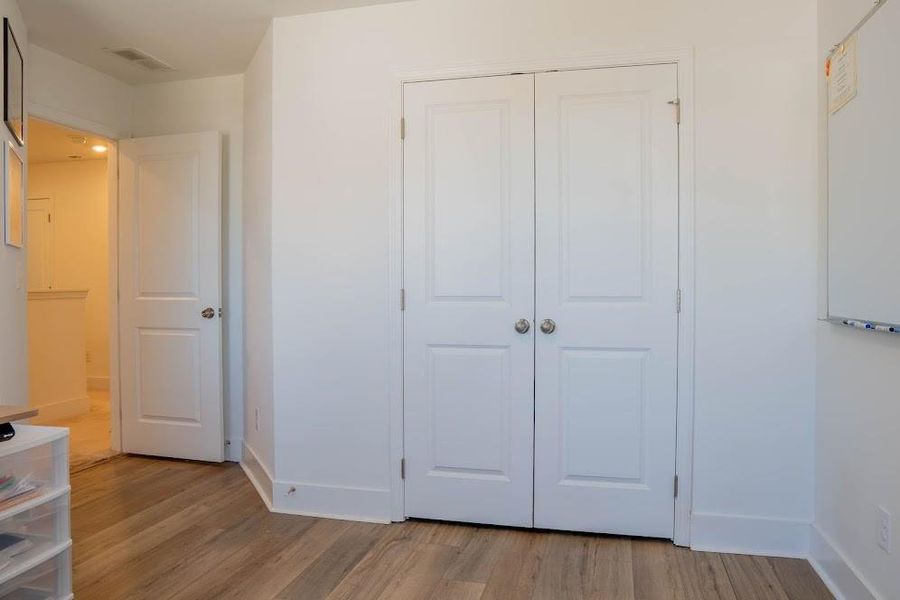 Spacious, unfurnished interior of a new home in Park at Ansleigh Farms, Dallas (Image 42).