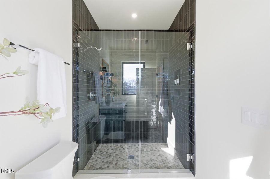 5856 Carriage Gate-68