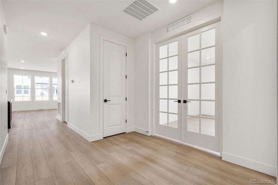 Spacious, unfurnished interior of a new home in Windsong, Brighton (Image 28). Spacious, unfurnished interior of a new home in Windsong, Brighton (Image 28).