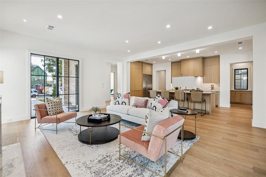 Furnished interior view inside a new home in , Dallas (Image 18).