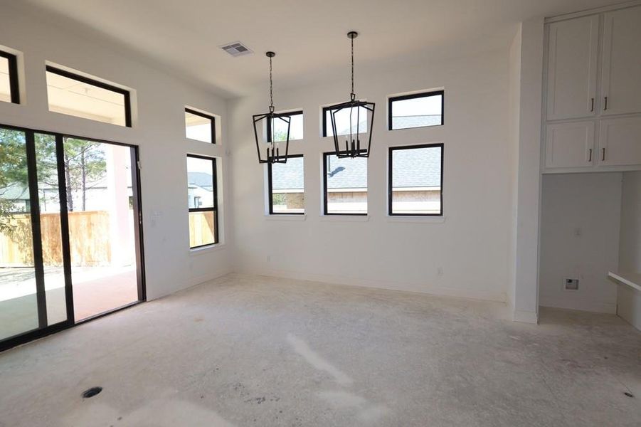 Spacious, unfurnished interior of a new home in Kresston, Magnolia (Image 35).