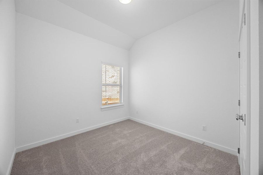 Spacious, unfurnished interior of a new home in Trinity Ranch, Elgin (Image 14).