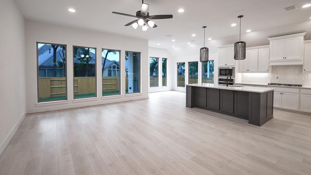 Spacious, unfurnished interior of a new home in 6 Creeks, Kyle (Image 18). Spacious, unfurnished interior of a new home in 6 Creeks, Kyle (Image 18).
