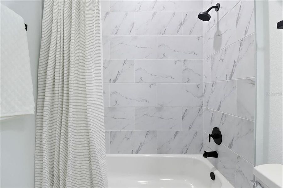 Image 33 of a home in .