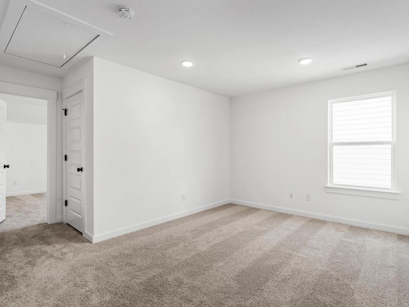 Representative unfurnished interior of a home built from the The Cedar D by Davidson Homes LLC in Rayburn Valley, San Antonio (Image 22).