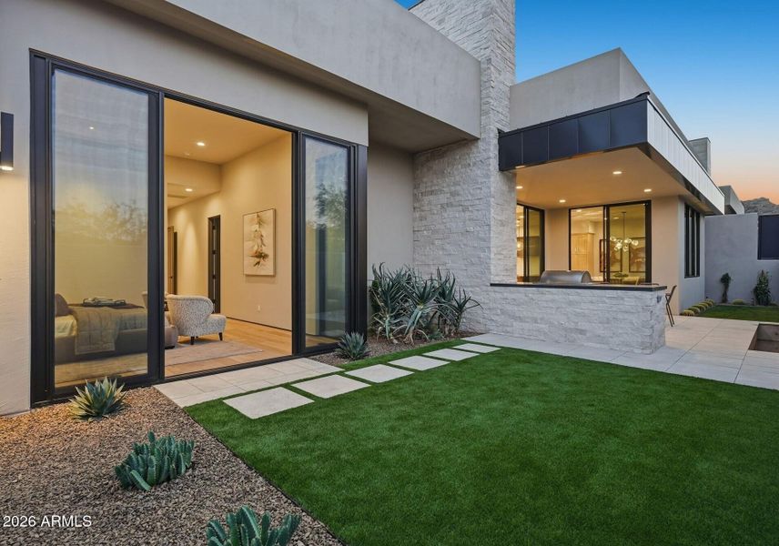 041_Primary WalkOut Patio