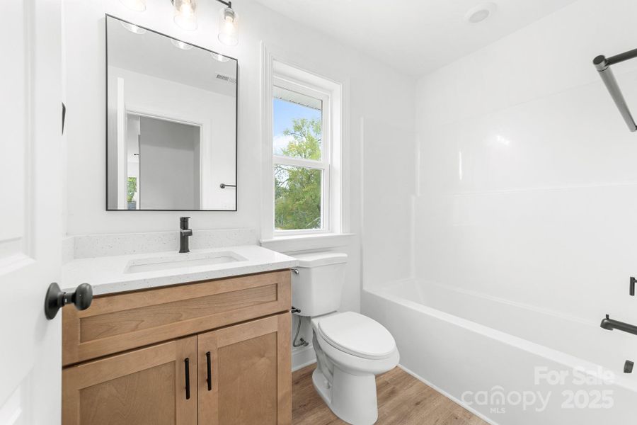 Furnished interior view inside a new home in , Shelby (Image 11).